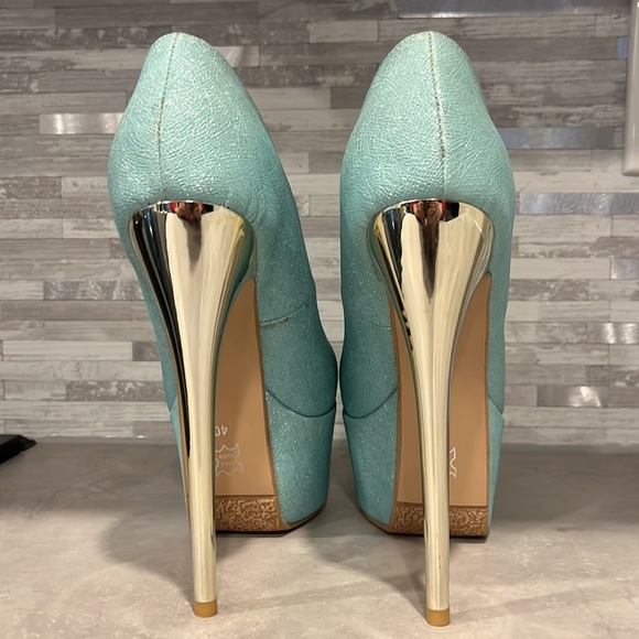 High Heel Platform Shoes - Picture 3 of 10